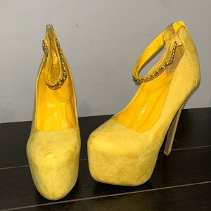 Club wear- Sexy yellow